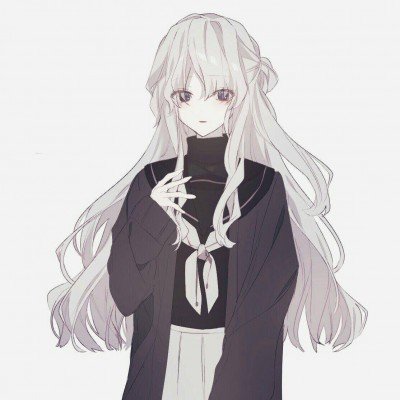 竹笋把衣服顶起来了